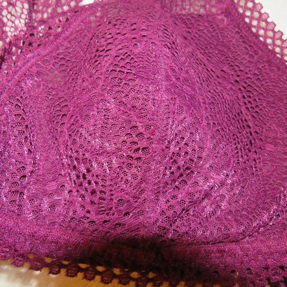 Victoria's Secret Burgundy Purple Lace Bralette Large - Picture 2 of 4